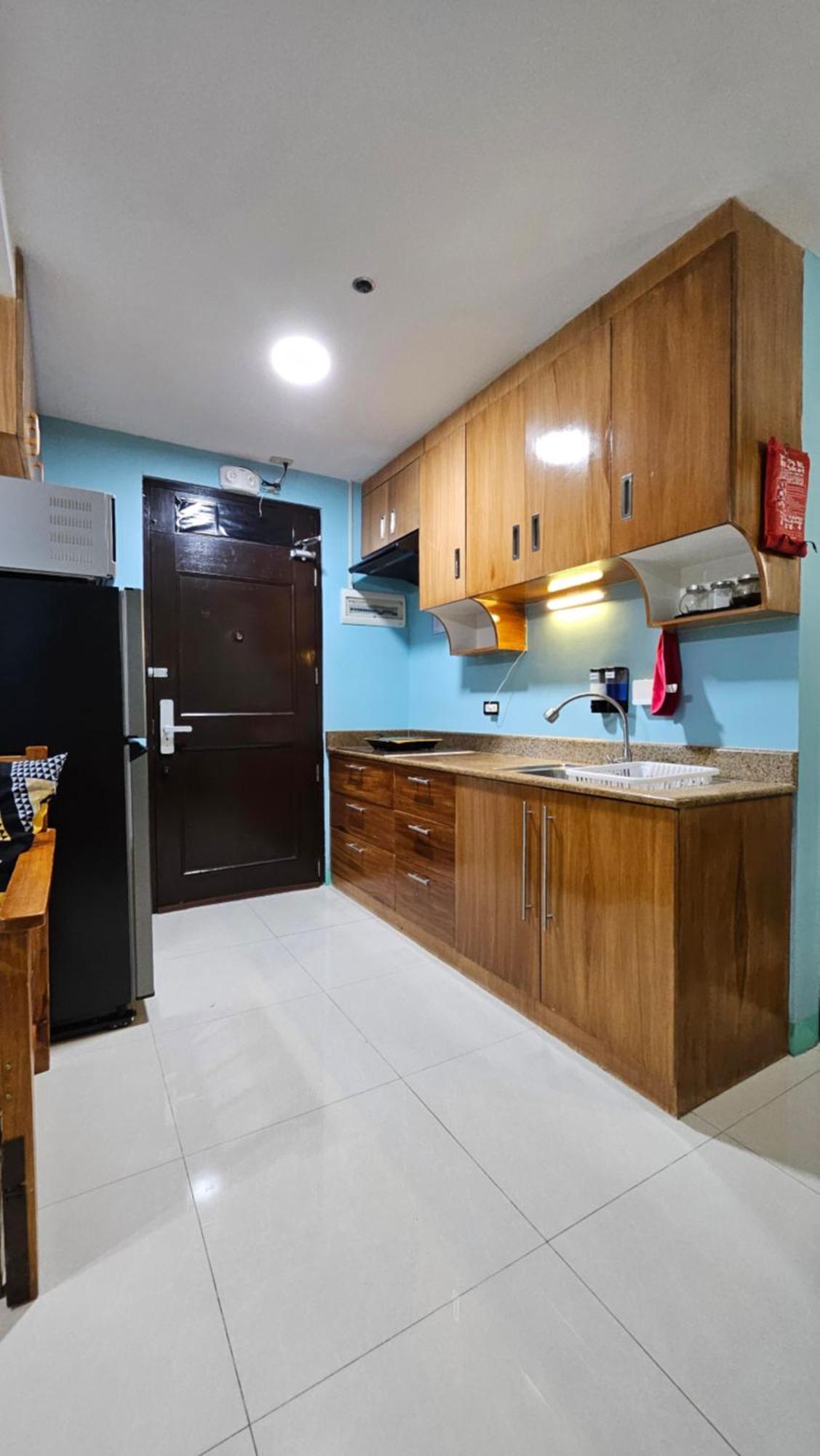 Cozy 2Br Staycation With Balcony Chateau Elysee For 4-6 Pax Paranaque City Luaran gambar
